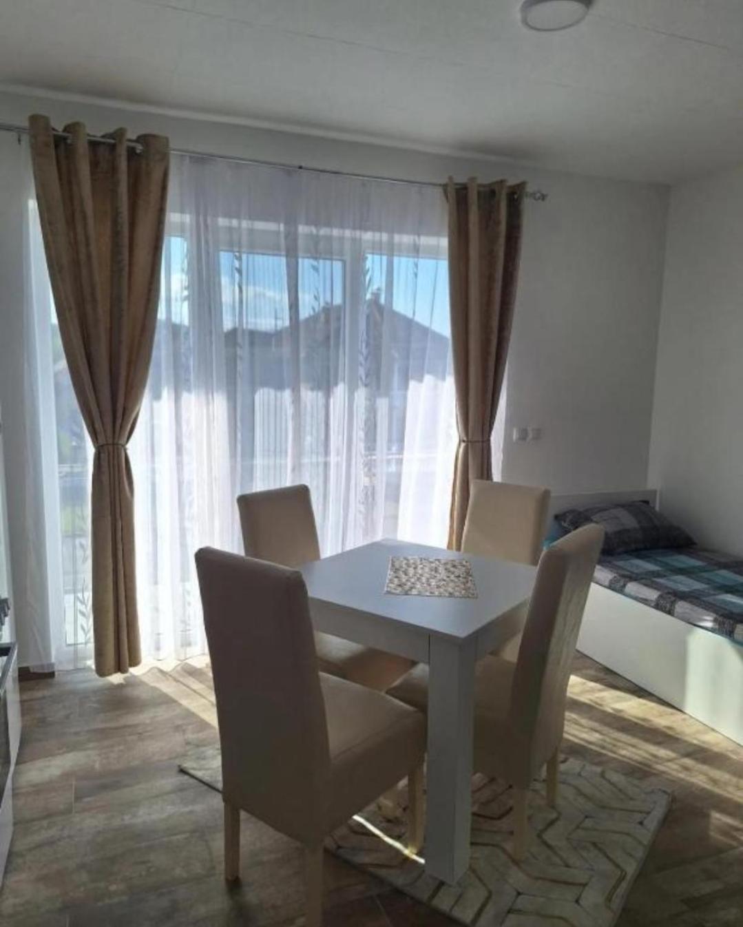 Apartmani Koki Kladovo Dış mekan fotoğraf